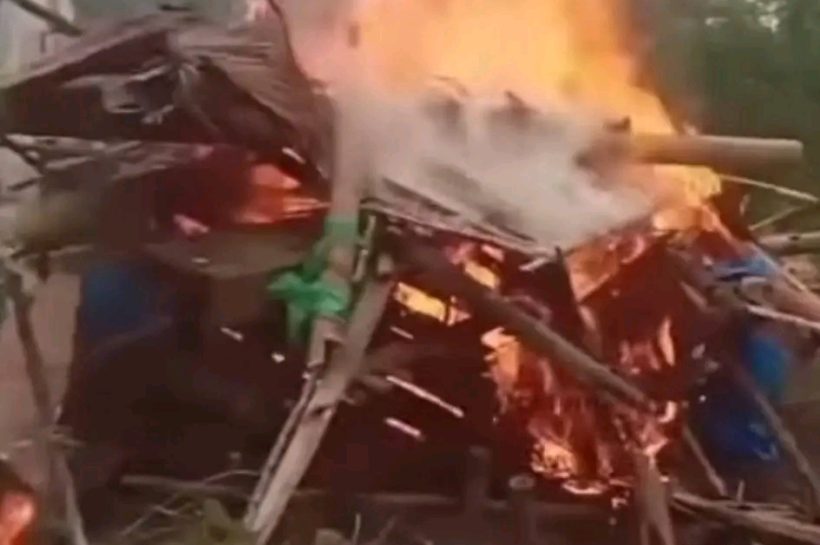 Warga Bakar Lapak Diduga Narkoba di Siantar, Rumah Dilempari OTK, Dua Orang Terluka.